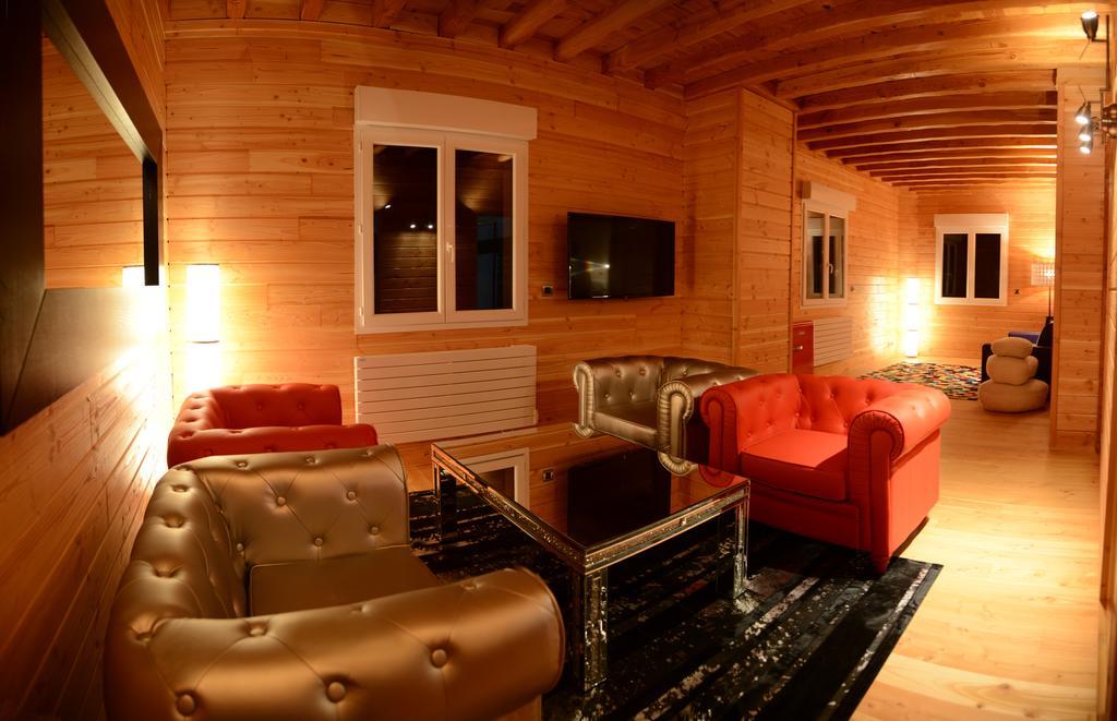 Domaine Du Mont Monnet - Chambre D'Hotes & Gite Longes Экстерьер фото